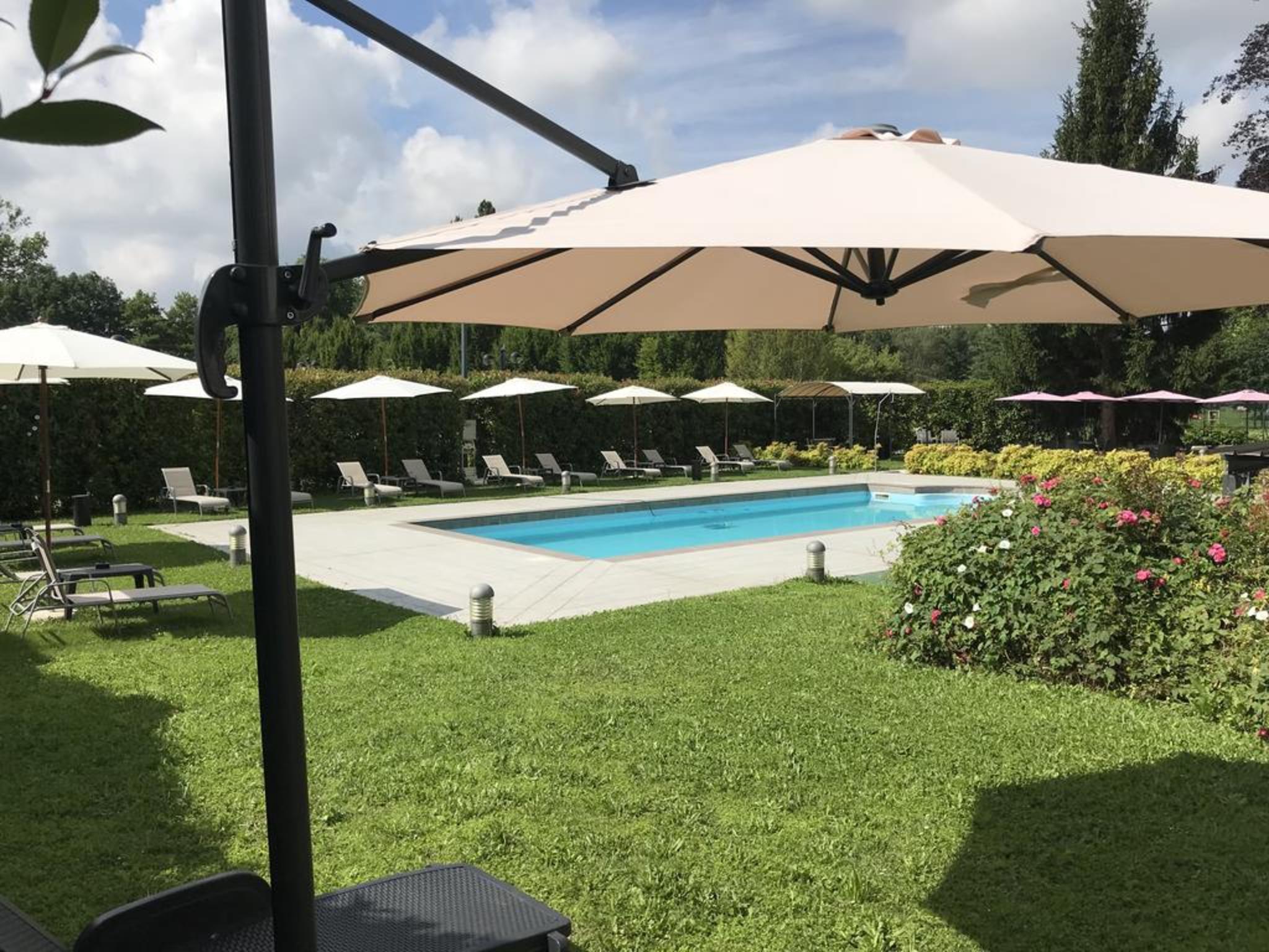 Bis Hotel Varese Bagian luar foto