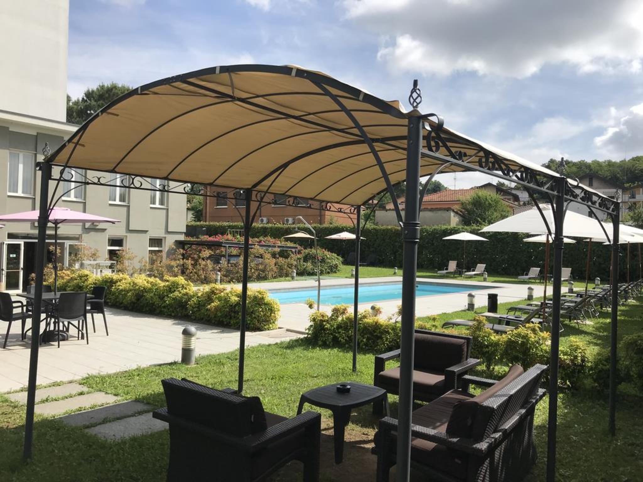 Bis Hotel Varese Bagian luar foto