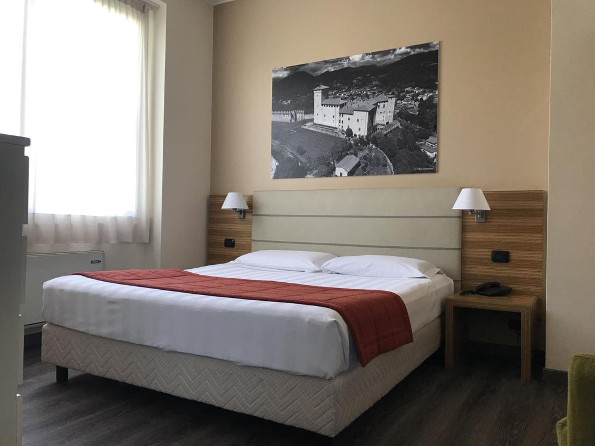 Bis Hotel Varese Bagian luar foto