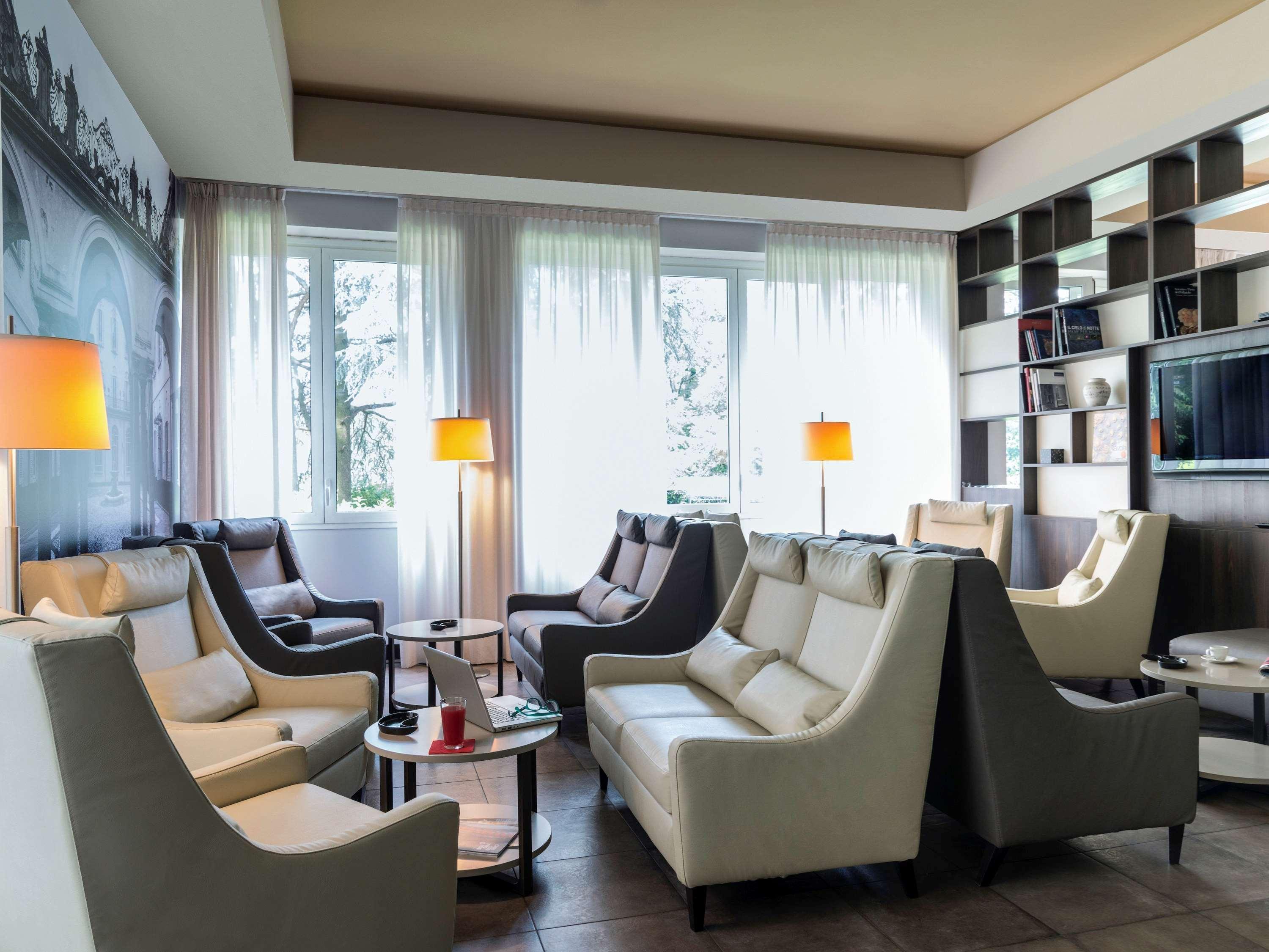Bis Hotel Varese Bagian luar foto