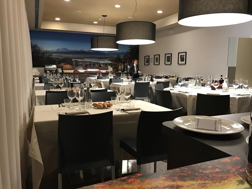 Bis Hotel Varese Bagian luar foto