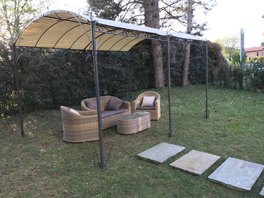 Bis Hotel Varese Bagian luar foto